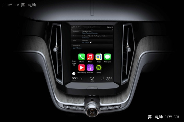 搭载Apple CarPlay服务的沃尔沃车内纵置触摸屏