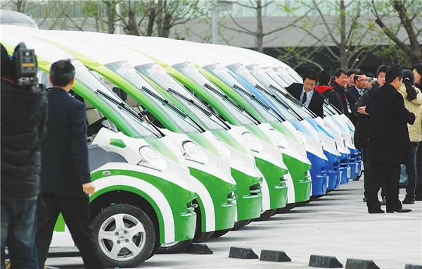 北京首次新能源車搖號(hào)十人九中