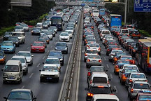 沪深两市2013年报公布 44家车企业绩上涨