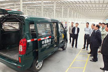 國家郵政局赴新鄉(xiāng)考察 電動(dòng)汽車將跨入快遞業(yè)