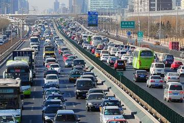 《杭州市小客车总量调控管理暂行规定》5月1日实施