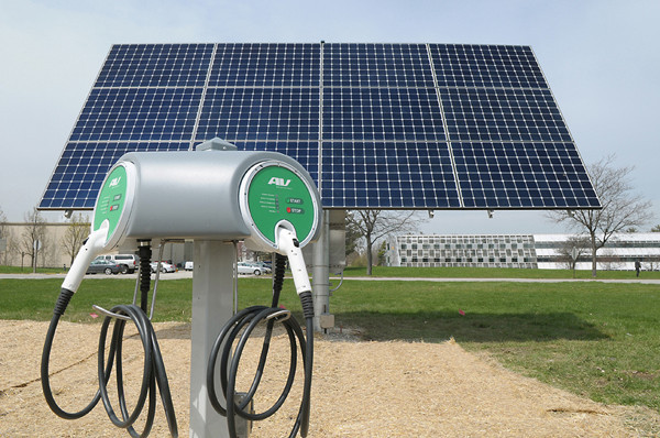 太阳能电动汽车充电站离网运行