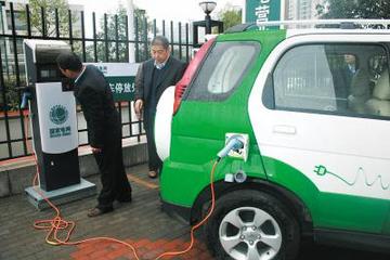 “中国电动汽车百人会”在清华大学成立