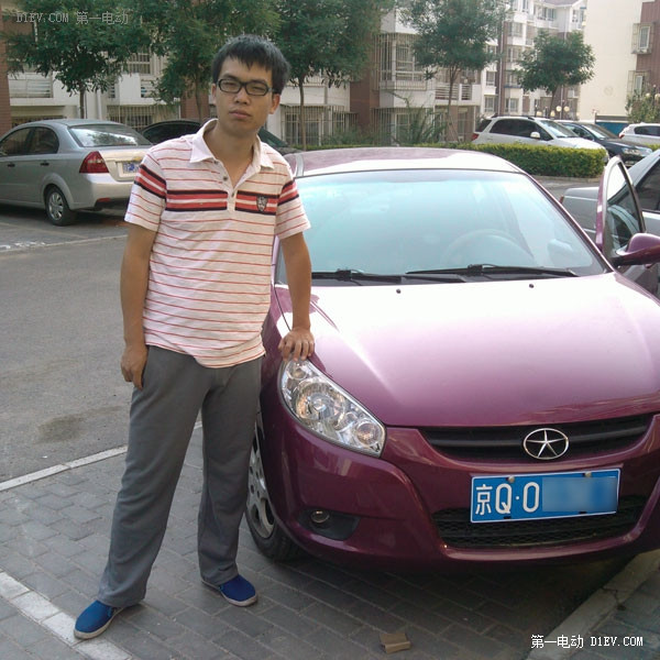 李龙飞和他的江淮iEV3电动汽车