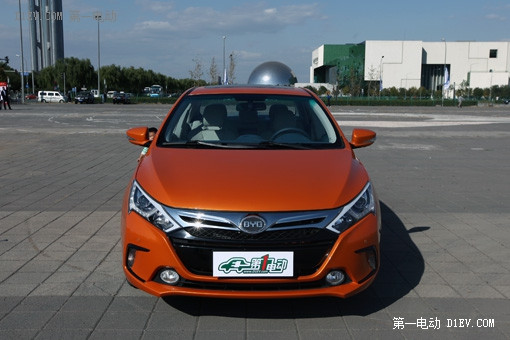 比亞迪<a class='link'  target='_blank'>秦</a>
