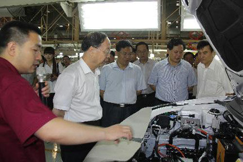 蘇波赴安徽就節(jié)能減排、新能源汽車等開展調(diào)研