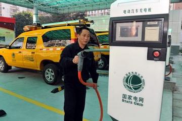 國(guó)內(nèi)車企搶占福州新能源車市 充電樁偏少成發(fā)展掣肘