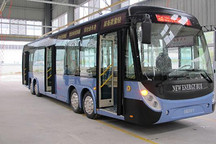 重慶市研發(fā)出國內(nèi)第一輛八輪全電動客車