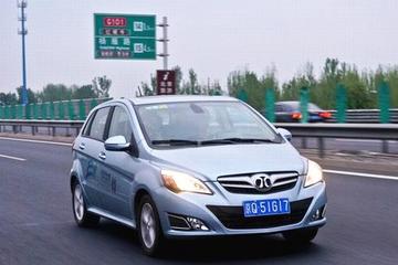 北汽新能源電商平臺(tái)發(fā)力 E150EV電動(dòng)車訂單數(shù)占半數(shù)