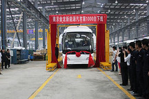 專注新能源客車 南京金龍抓住家門口的青奧商機(jī)