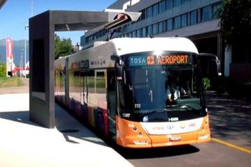 电动巴士的另类充电思路：TOSA 巴士系统15秒快充