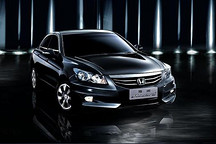 駕駛新體驗 2014款本田雅閣混合動力車