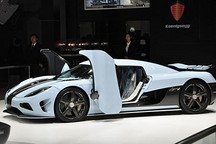 科尼賽克Agera R 保時(shí)捷918 邁凱輪P1同場(chǎng)廝殺