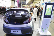 新能源车免税首日销量暴增 一天卖出半月量