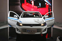 雷丁全新電動(dòng)車E60首次亮相 時(shí)速可達(dá)120Km/h