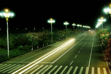 昌平首建路燈充電樁 10月底投運為電動汽車充電