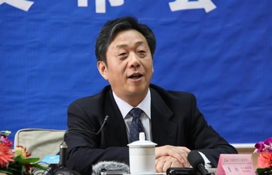 中國汽車工業(yè)協(xié)會常務(wù)副會長兼秘書長<a class='link' href='http://ewshbmdt.cn/tag/董揚' target='_blank'>董揚</a>