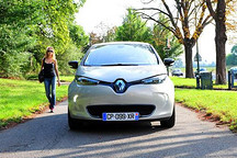 未來或?qū)a(chǎn) 實(shí)拍雷諾純電動(dòng)汽車ZOE