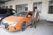 配置夠高/油耗夠低 車主點(diǎn)評比亞迪秦