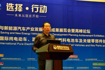 刘彦龙：上半年新能源车产量销量增长两倍