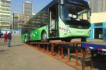 兰州首辆纯电动公交车亮相 将在31路公交线“试跑”