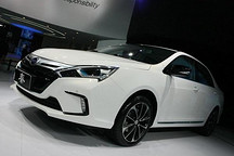 比亞迪新能源車(chē)10月銷(xiāo)售1901輛 秦累計(jì)銷(xiāo)量過(guò)萬(wàn)
