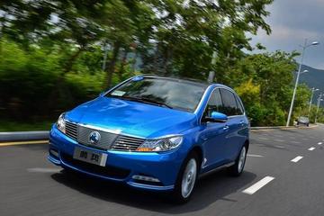 腾势电动车与兴业基金联合举办试驾会 携手推广新能源