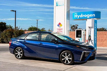 丰田在日发售燃料电池车“未来” 补贴后售价约27万元人民币