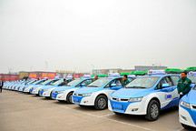 泸州首批150辆新能源汽车今起投入试运营