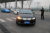 比亞迪e6車主體驗京滬高速快充 充電四五次跑完