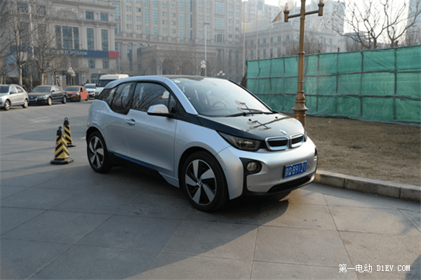 2014全球新能源汽車大會(huì)開幕 新能源汽車嘉年華啟航