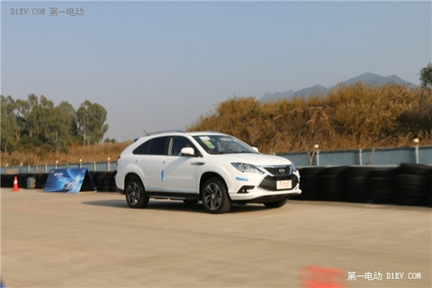 实录解析比亚迪唐4 8秒完成0 100加速 第一电动网 实录解析比亚迪唐4 8秒完成0 100加速 第一电动网