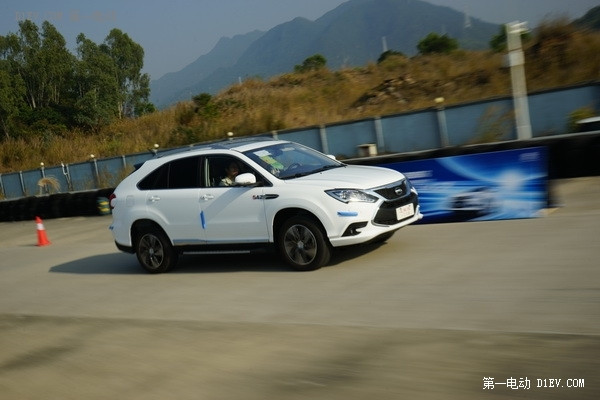 同一平臺(tái)車型三種動(dòng)力：解讀比亞迪最新技術(shù)戰(zhàn)略