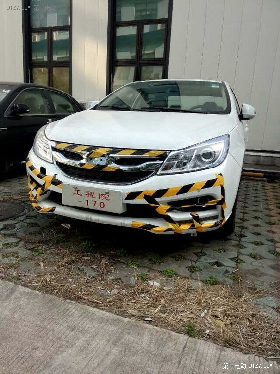 同一平臺(tái)車型三種動(dòng)力：解讀比亞迪最新技術(shù)戰(zhàn)略