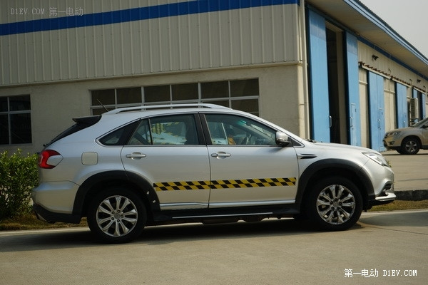 同一平臺(tái)車型三種動(dòng)力：解讀比亞迪最新技術(shù)戰(zhàn)略