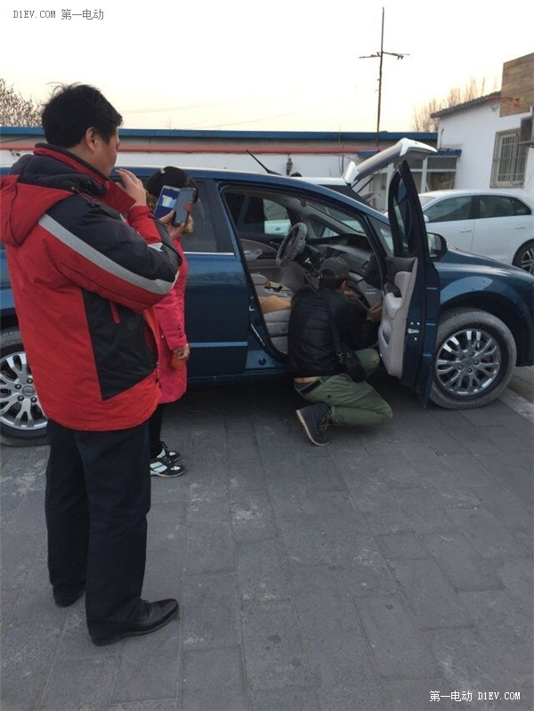 因?yàn)閑6來相聚 記一次比亞迪e6車主聚會(huì)