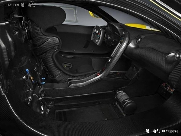 迈凯伦发布P1 GTR量产版官图 三月初亮相