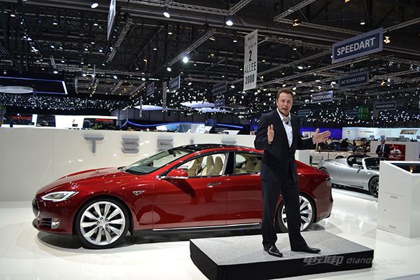 tesla-motors-elon-musk-motorshow