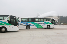 比亞迪C9電動客車投入運(yùn)營 續(xù)航超300km