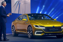 駕馭未來 大眾sport coupe concept GTE插電混動概念轎跑亮相
