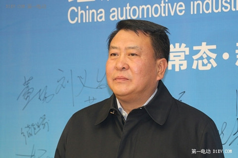 徐和谊：2015年北汽新能源汽车销量将增长3倍以上