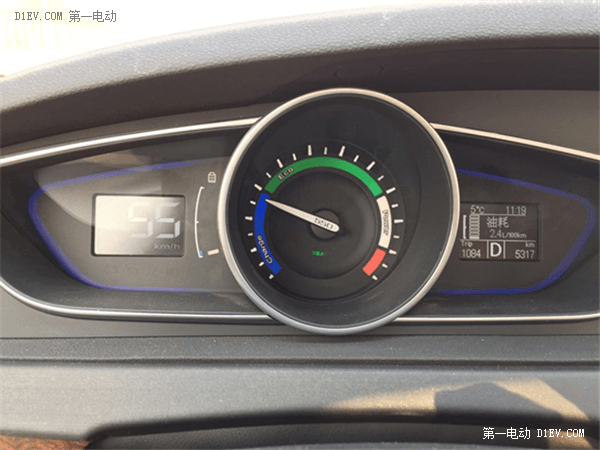 面面俱到 深度體驗(yàn)榮威550plug-in