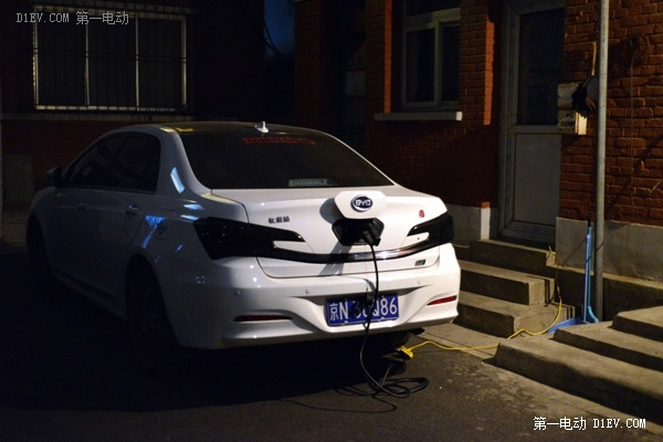 純凈的春節(jié) 北京比亞迪秦車(chē)主11天沒(méi)用一滴油！