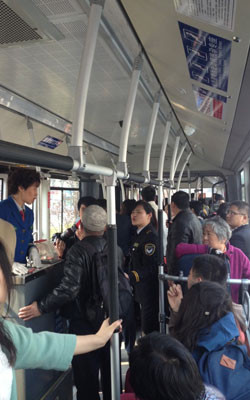 裝載佩特來(lái)電驅(qū)動(dòng)系統(tǒng)全國(guó)首輛18米純電動(dòng)公交車(chē) 投入運(yùn)營(yíng)