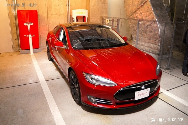 特斯拉充電再創(chuàng)新 與酒店合推免費代客泊車充電 