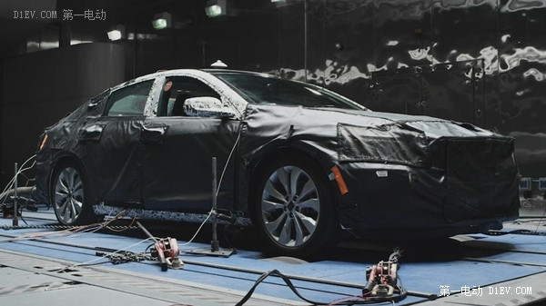電·光·趣 2015紐約車展首發(fā)新能源汽車前瞻