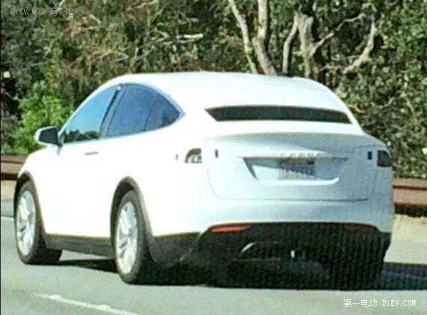 電·光·趣 2015紐約車展首發(fā)新能源汽車前瞻