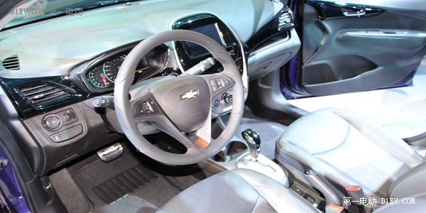 這8款新能源汽車在2015紐約車展最酷炫