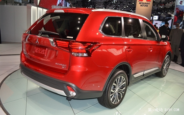 這8款新能源汽車在2015紐約車展最酷炫