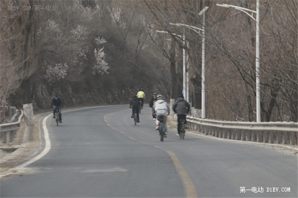 比亞迪e6假日出游 續(xù)航厚道不減反增
